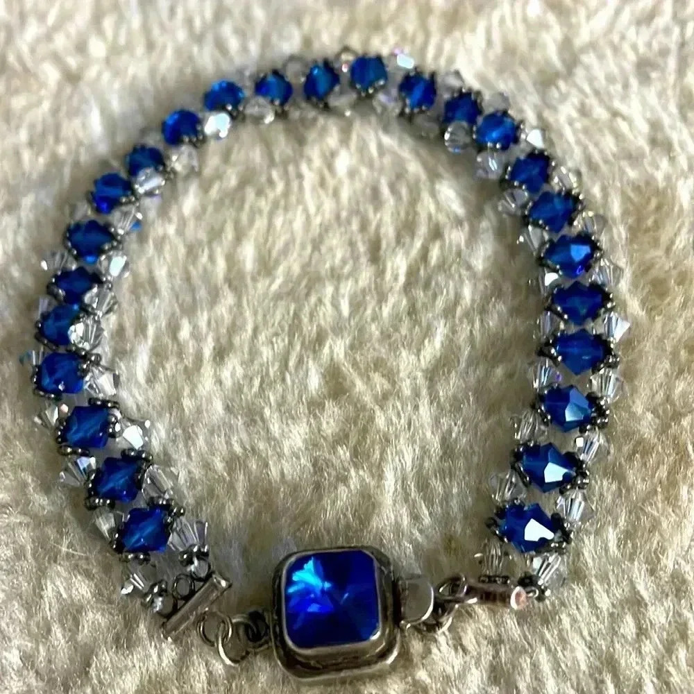 Antique 50/60 rhinestones bracelet in London blue and aurora Borealis